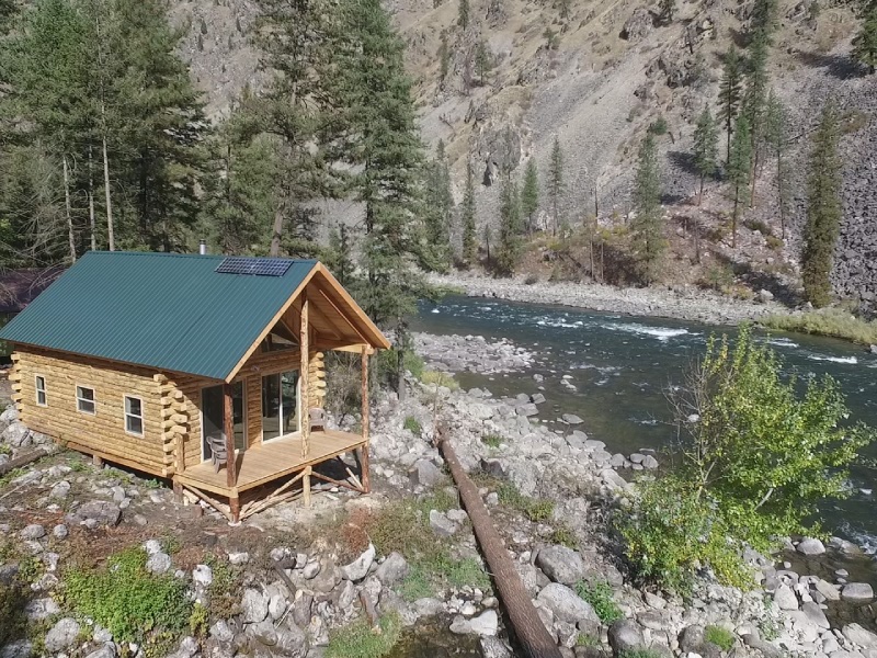 Family Vacation Rental and Lodge Idaho wilderness