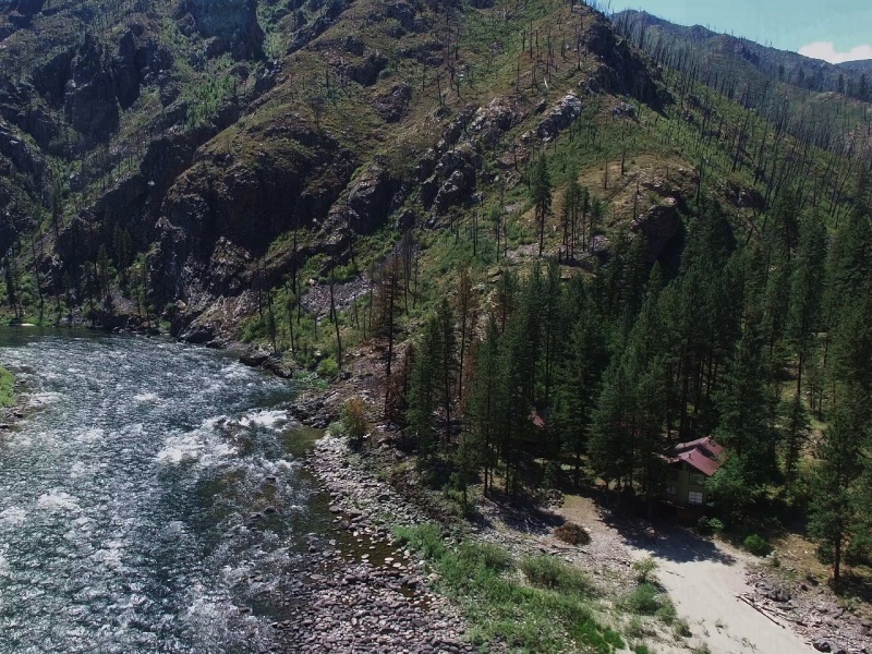 idaho-backcountry-lodge-chinabar