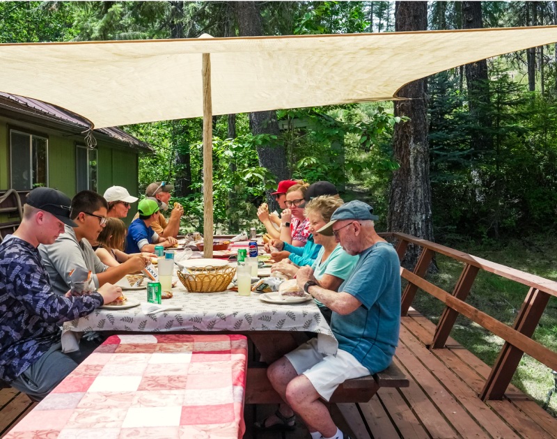 jet-boat-lunch-china-bar