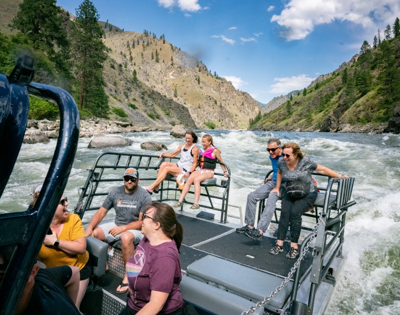 jet-boat-whitewater-chittam