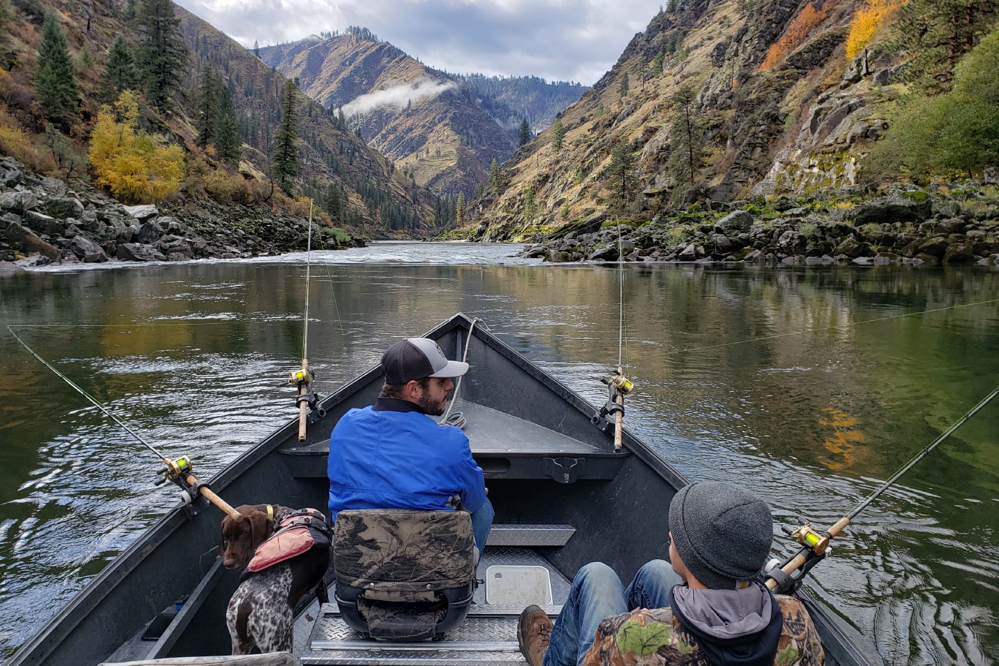 drift boat on the salmon river steelhead fishing guide